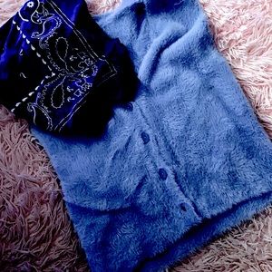 blue vest, forever 21 :))